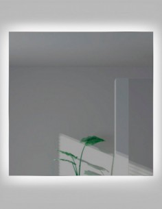 Espejo retroiluminado fondo blanco