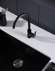 Grifo moderno para cocina negro mate modelo Bélgica de Imex ambiente fondo blanco 2