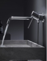Grifo lavabo empotrado monomando cromo modelo Monza de Imex ambiente