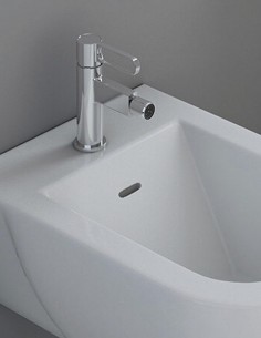 Grifo cromado con aireador cascada para bidé modelo Dior de GME 2