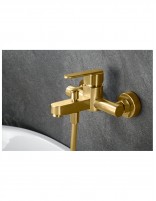 Grifo para bañera y ducha oro detalle
