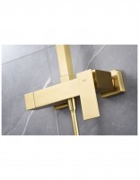 Columna de ducha cuadrada oro cepillado detalle