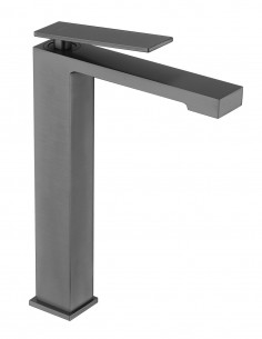 Grifo de lavabo cuadrado caño alto black gun metal modelo Pisa de Imex