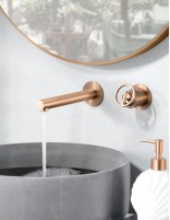 Grifo lavabo oro rosa empotrado modelo OLIMPO de Imex ambiente