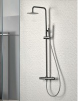 Columna para ducha termostática black gun metal modelo  LINE de Imex ambiente