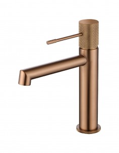 Grifería de lavabo oro rosa cepillado modelo LINE de Imex
