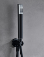 Ducha empotrada techo negro mate modelo TIVOLI de IMEX detalle mango