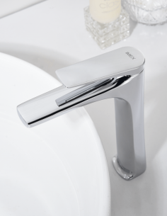 Grifo de lavabo cromo caño alto modelo DELOS de Imex ambiente