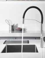 Grifería acero S316 de cocina monomando flexible modelo DEVA de Imex ambiente