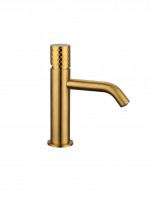 Grifería oro cepillado de lavabo modelo Helios de GME