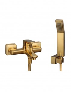 Grifería acabado oro para bañera modelo Marriot de GME