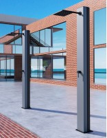 Ducha piscina de exterior gris cobalto ambiente