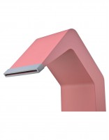 Cascada de piscina rosa coral caño