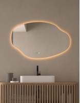 Espejo de baño irregular LED - ALMADÉN de Dyled luz cálida