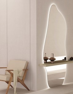 Espejo con forma orgánica con repisa - ADÁN 2 de BathDecor