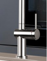 Grifo cocina LAZIO cromo detalle