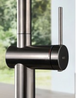 Grifo cocina LAZIO níquel detalle