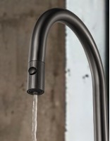 Grifo cocina LAZIO Black gun metal detalle