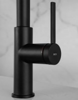 Grifo cocina serie VÉNETO - negro mate IMEX detalles