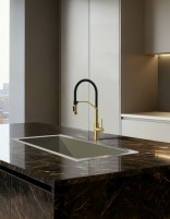 Grifo cocina serie VÉNETO - oro cepillado IMEX ambiente