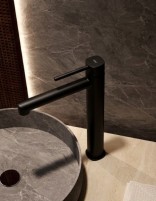 Grifo alto lavabo monomando - negro mate TOSCANA de IMEX ambiente