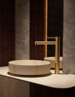 Grifo alto lavabo monomando - oro cepillado TOSCANA de IMEX ambiente