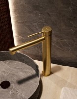 Grifo alto lavabo monomando - oro cepillado TOSCANA de IMEX ambiente
