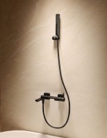 Conjunto de baño monomando - black gun metal - TOSCANA de IMEX ambiente