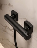 Conjunto de ducha monomando - negro mate TOSCANA de IMEX detalle