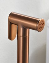 Ducha higiénica para bidé - oro rosa cepillado BLESS de IMEX detalle