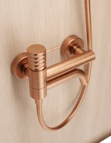 Set de baño monomando - oro rosa cepillado GENOVA de IMEX detalle