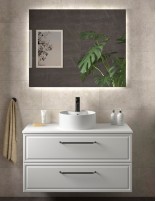 Conjunto de baño clásico sobre encimera blanco mate
