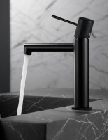 Imex lavabo modelo LINE grifería negro mate ambiente