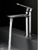 Grifo lavabo cromado ambiente abierto