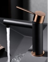 Grifo lavabo moderno negro oro rosa ambiente 2