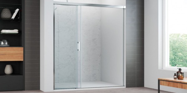 Sistemas de apertura en mamparas de ducha: ¿Cuál optimiza mejor el espacio según tu distribución?